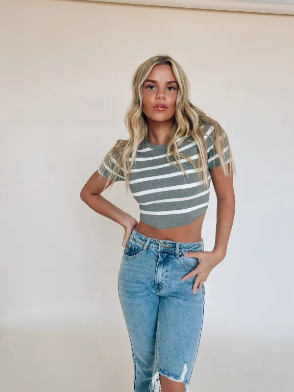 Shelbe Striped Cropped Shirt