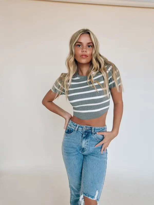 Shelbe Striped Cropped Shirt